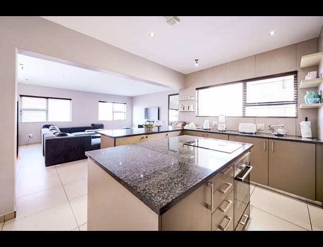 3 BEDROOM HOUSE FOR SALE IN BARBEQUE DOWNS